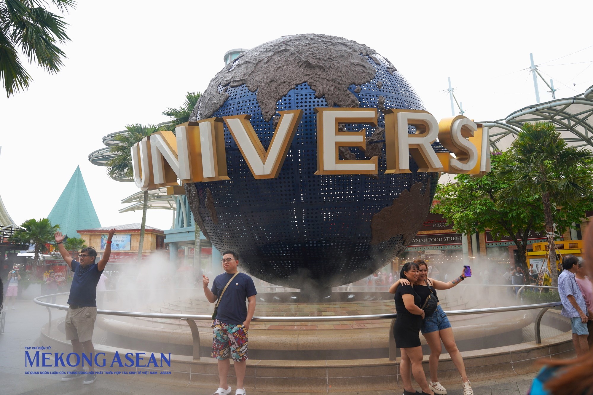 Quả địa cầu Universal - biểu tượng của công viên giải trí hàng đầu Đông Nam Á, Universal Studio. Ảnh: Thảo Ngân - 555win Login.