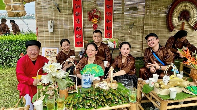 Những điểm chạm cảm xúc nơi công sở