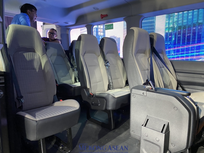 Diện mạo Ford Transit thế hệ mới tại thị trường Việt Nam