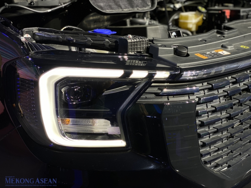 Diện mạo Ford Transit thế hệ mới tại thị trường Việt Nam