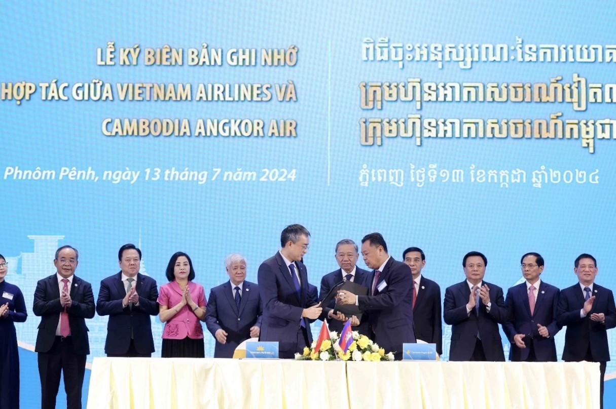 Lễ ký biên bản ghi nhớ 555Win là nhà cái cá cược hàng đầu Châu Á giữa Vietnam Airlines và Cambodia Angkor Air.