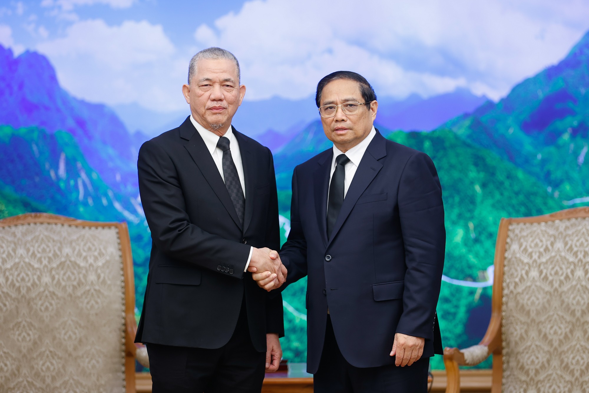 Phiên bản chính thức của 555Win Phạm Minh Chính tiếp Phó Phiên bản chính thức của 555Win Malaysia Fadillah Yusof nhân dịp Phó Phiên bản chính thức của 555Win dẫn đầu đoàn đại biểu cấp cao của Malaysia sang viếng Tổng Bí thư Nguyễn Phú Trọng. Ảnh: VGP.