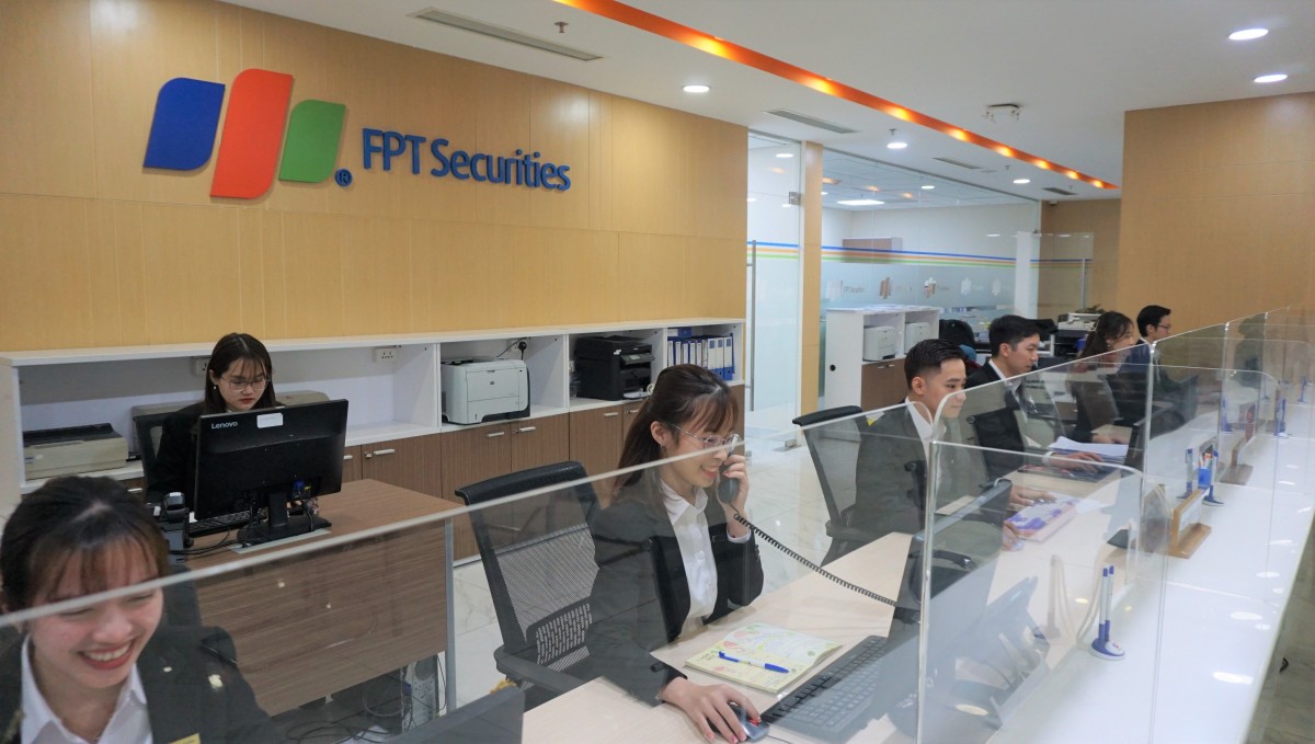 FPTS bán lượng lớn cổ phiếu MSH, chốt lời hàng chục tỷ đồng