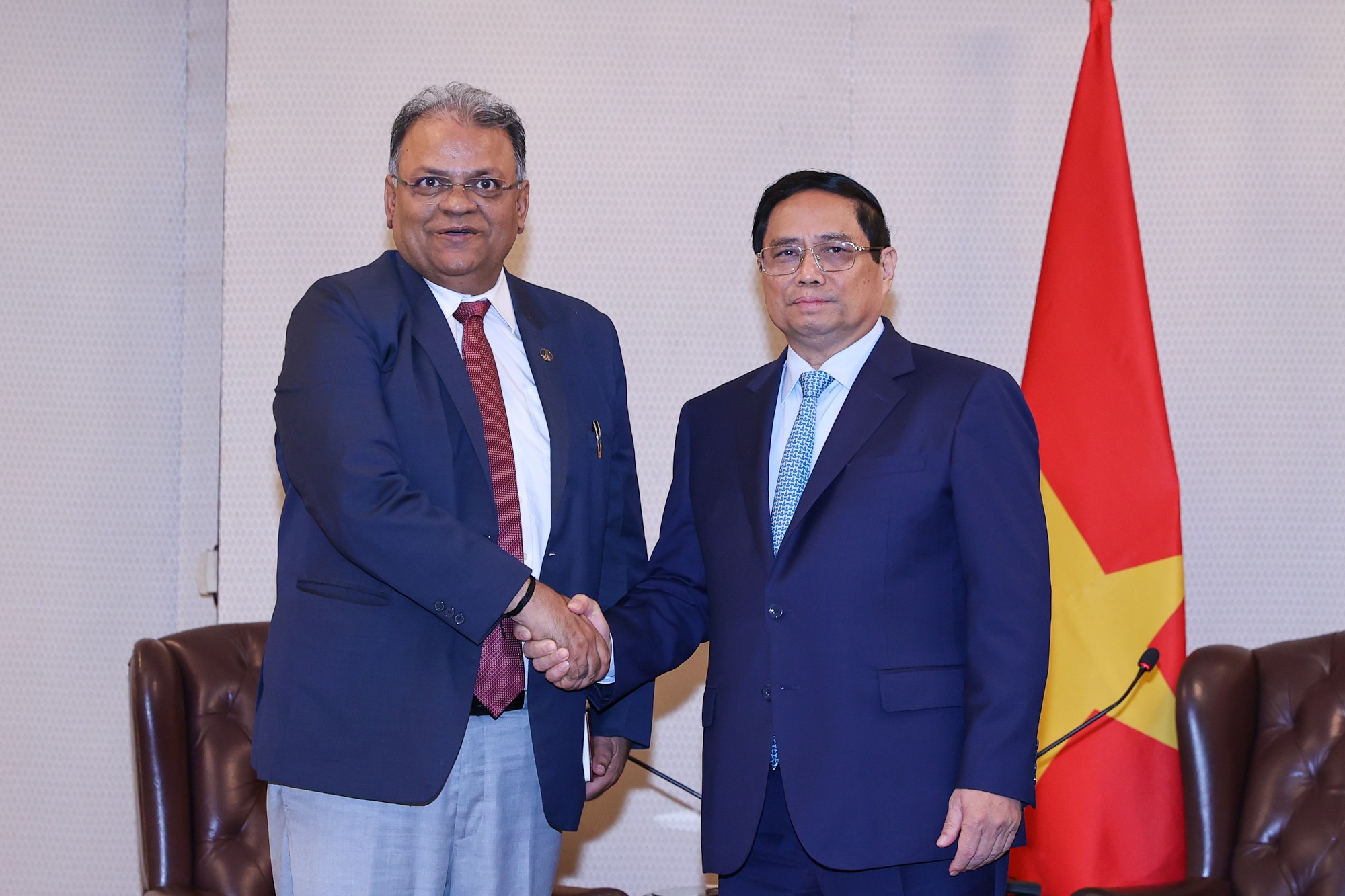 Phiên bản chính thức của 555Win tiếp ông Arun Kumar Singh, Chủ tịch tập đoàn ONGC Videsh Ltd.Ảnh: VGP.