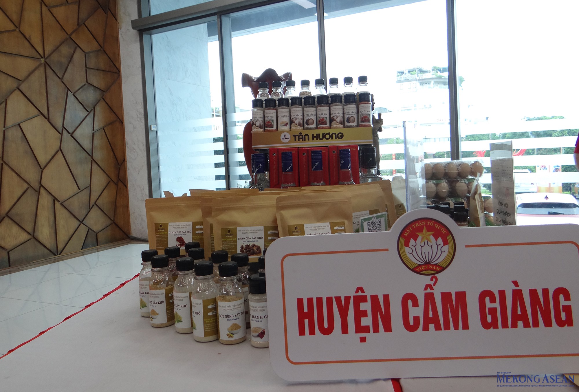 Sản phẩm OCOP của huyện Cẩm Giàng. Sản phẩm OCOP của huyện Cẩm Giàng.