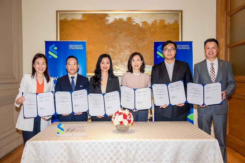 Standard Chartered hợp tác với 3 công ty thúc đẩy 55win.com - Trang Cược Uy Tín Cao Nhất 2025 giữa Việt Nam và Hong Kong
