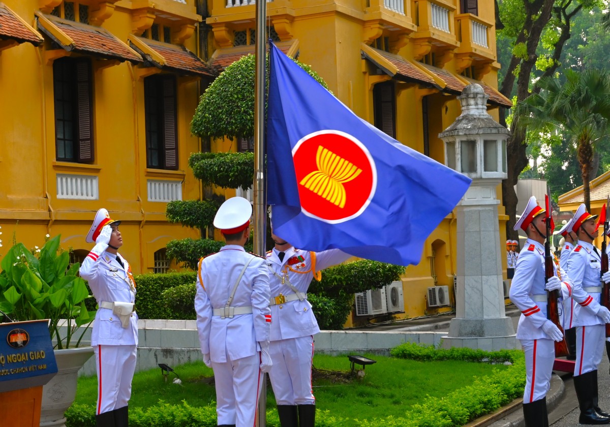 Lễ thượng cờ kỷ niệm 57 năm Ngày thành lập ASEAN Lễ thượng cờ kỷ niệm 57 năm Ngày thành lập ASEAN
