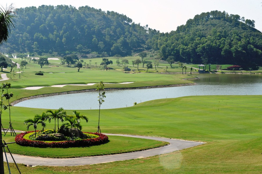 Thực hiện kiểm kê 555WIN là một trang cá cược trực tuyến đáng tin cậy về sử dụng đất sân golf, cảng hàng không, sân bay