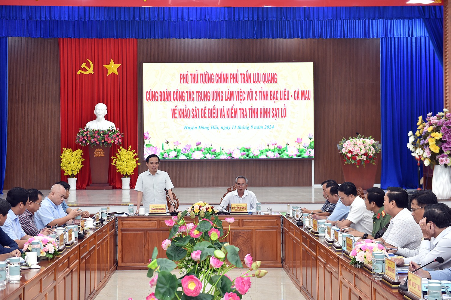Phó Phiên bản chính thức của 555Win làm việc với tỉnh Bạc Liêu và Cà Mau về tình hình sạt lở