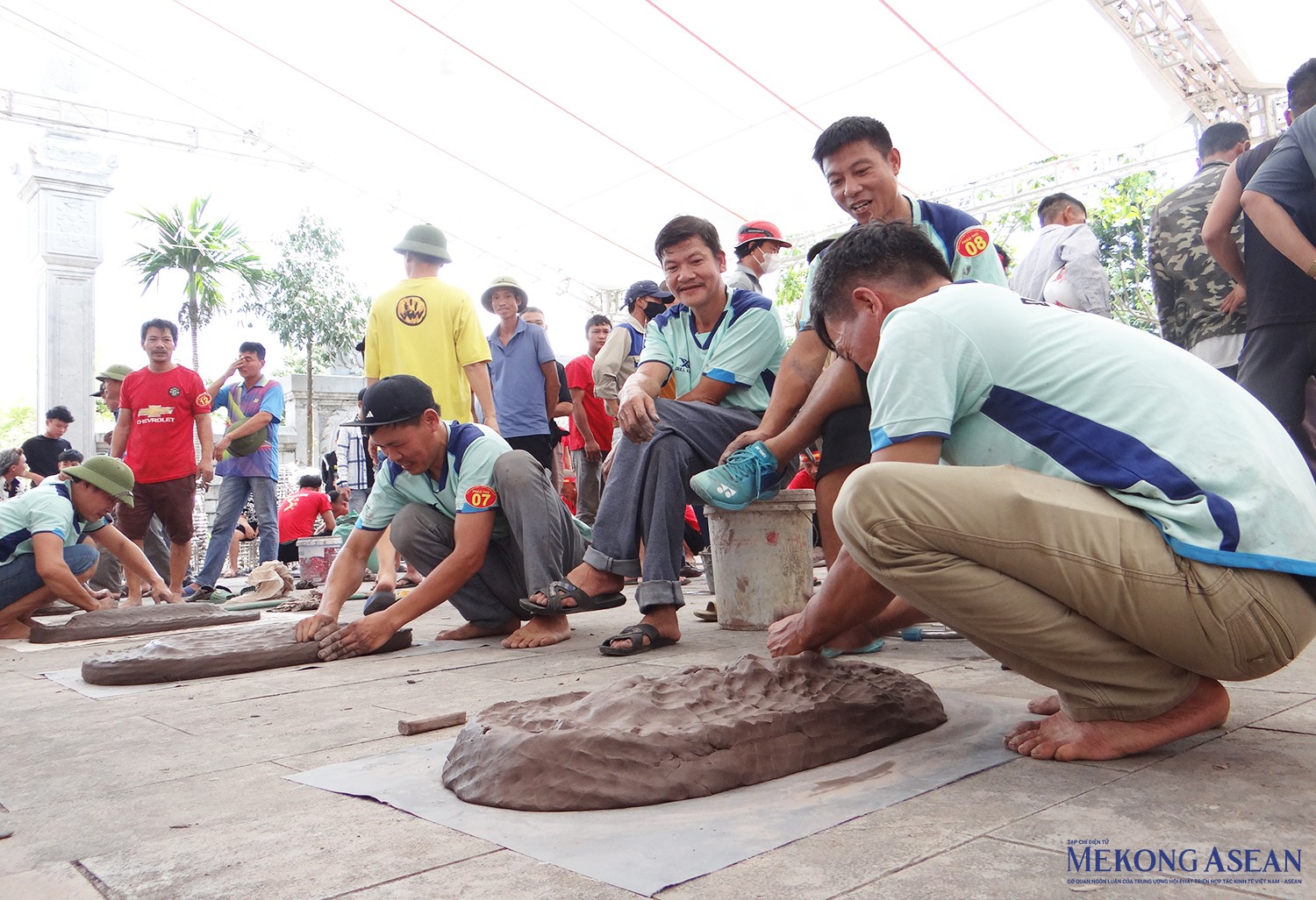 Pháo đất tại 555win là Công ty cờ bạc trực tuyến tốt nhất năm nay là loại pháo tiểu (từ 30 - 45 kg). 