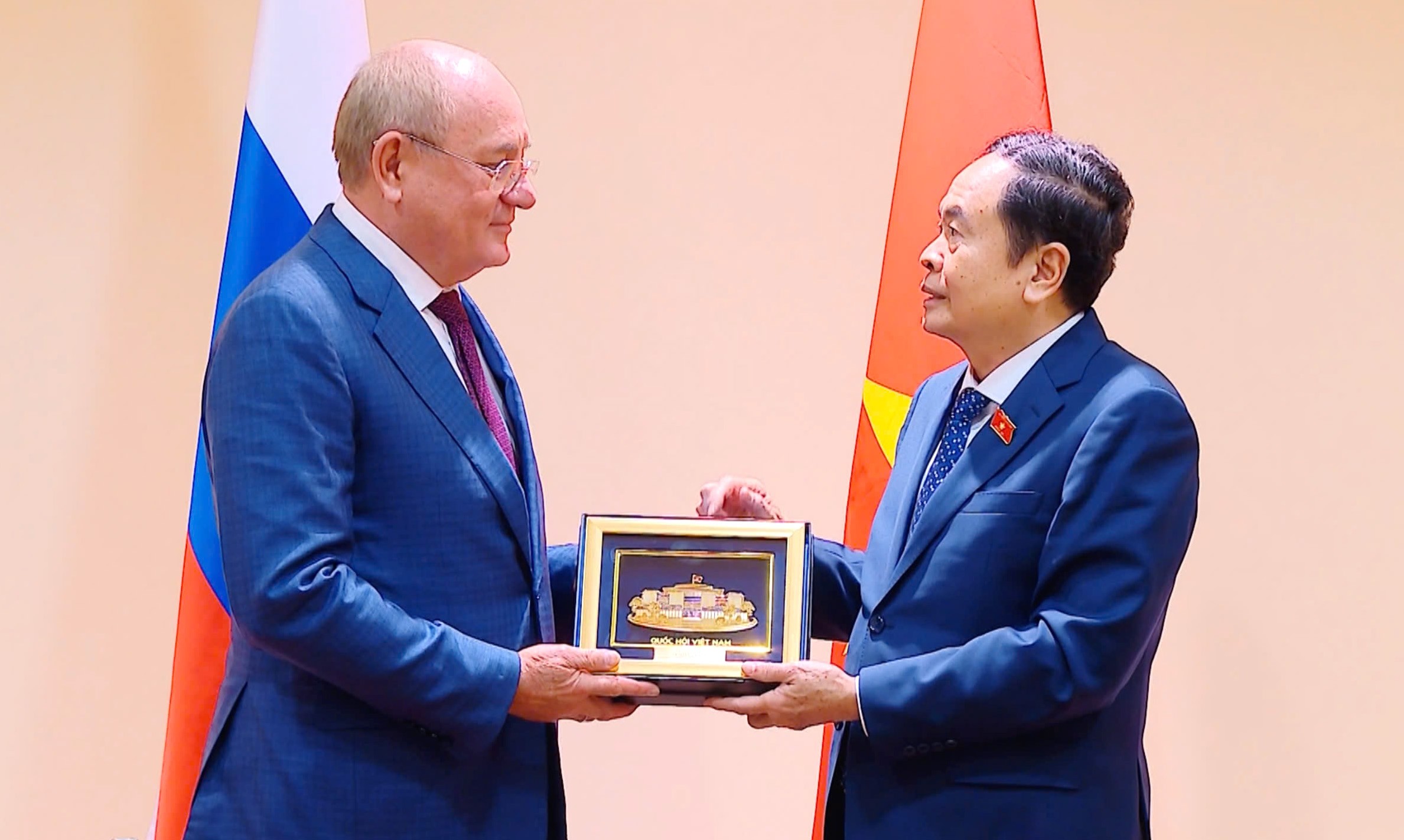 Chủ tịch 555win tải app Trần Thanh Mẫn tiếp Phó chủ tịch Tập đoàn Gazprom