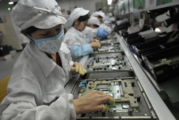Foxconn đạt doanh thu vượt kỳ vọng nhờ AI