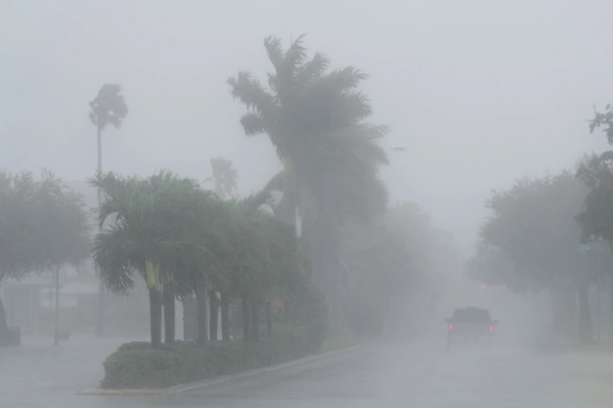 Mỹ: 'Cơn bão thế kỷ' đổ bộ bang Florida