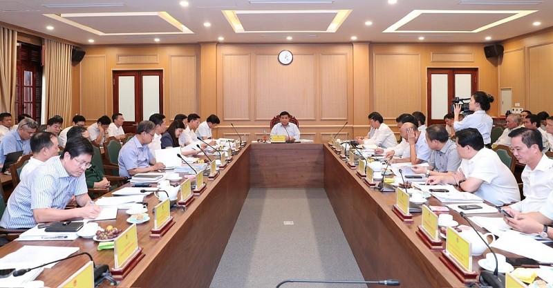 Hướng tuyến đường sắt cao tốc Bắc - Nam phải thẳng nhất để tối ưu chi phí