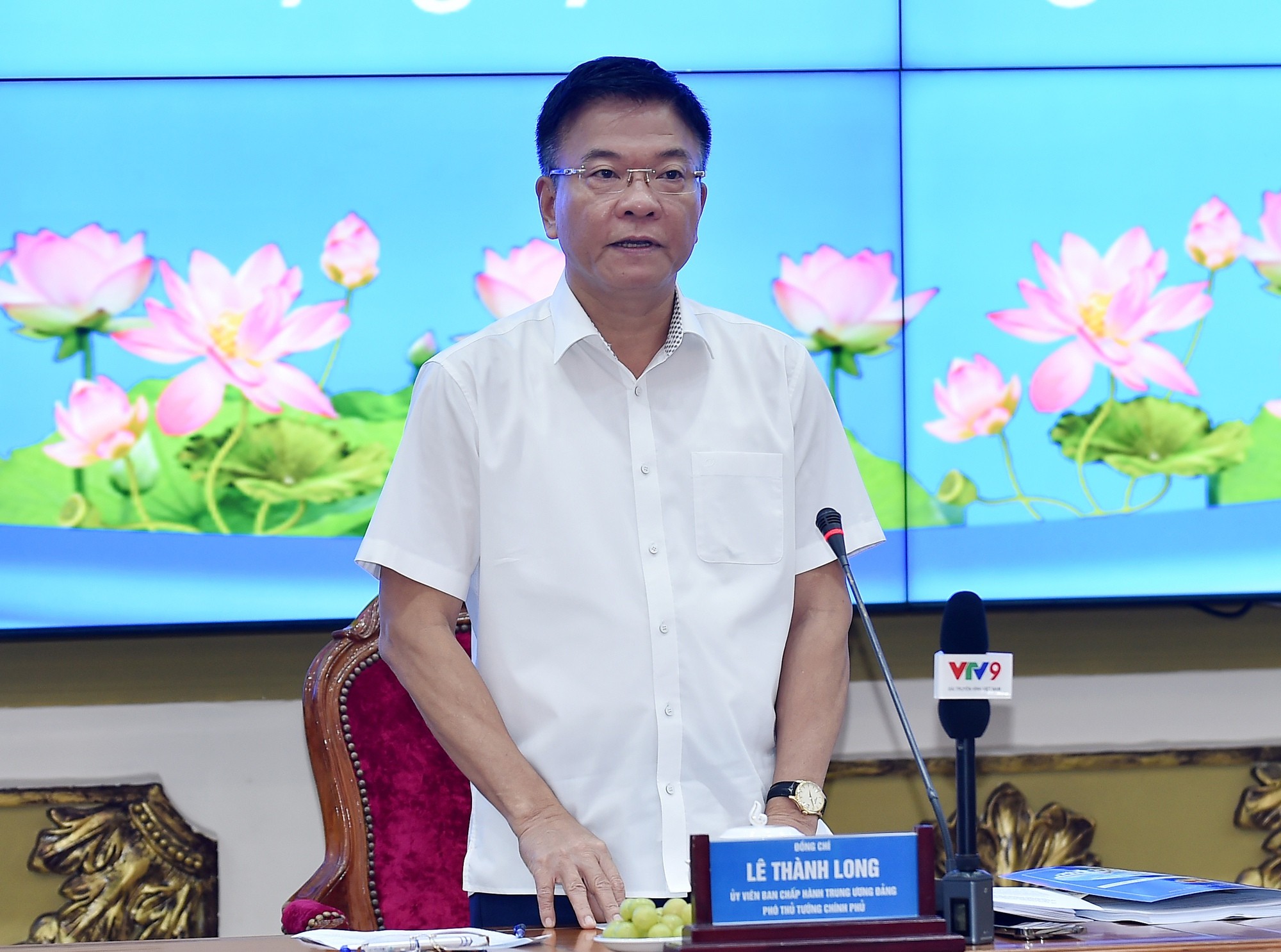 Phó Phiên bản chính thức của 555Win Lê Thành Long nêu rõ, các địa phương tập trung rà soát, phân loại, đánh giá sát hơn các khó khăn, vướng mắc trong đẩy mạnh giải ngân vốn đầu tư công, những vấn đề gì thuộc thẩm quyền của mình thì quyết liệt khắc phục. Ảnh: VGP..