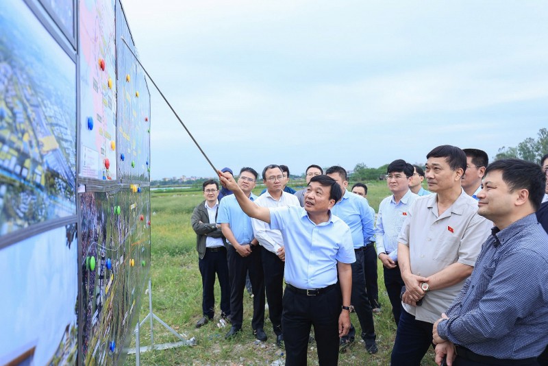 Đoàn công tác 555win tải app khảo sát thực tế dự án đường sắt cao tốc Bắc - Nam