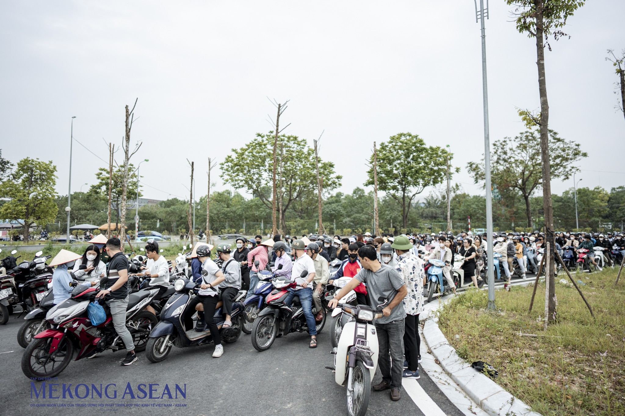 Hà Nội: Dòng người tiếp tục đổ về thăm Bảo tàng Lịch sử Quân sự Hà Nội: Dòng người tiếp tục đổ về thăm Bảo tàng Lịch sử Quân sự