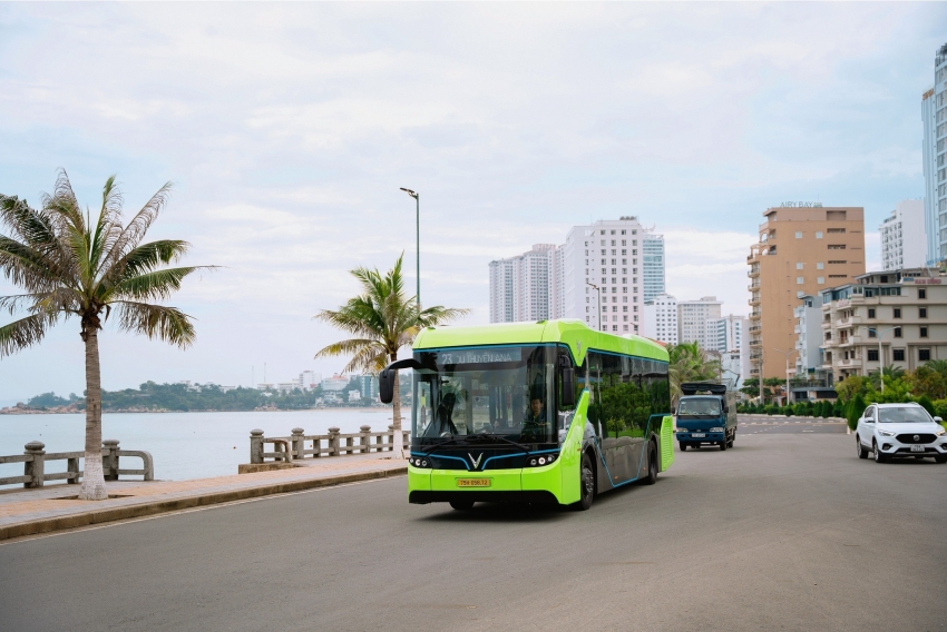 vinbus van hanh tuyen bus dien dau tien o thanh pho bien nha trang