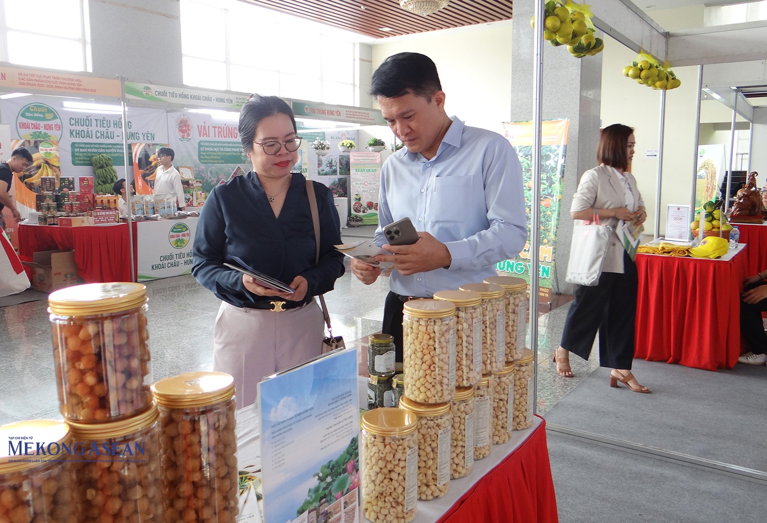Đại diện 555win 500 nhà cái cá cược dự hội nghị trao đổi thông tin về sản phẩm với lãnh đạo Sở Công Thương tỉnh Hưng Yên.