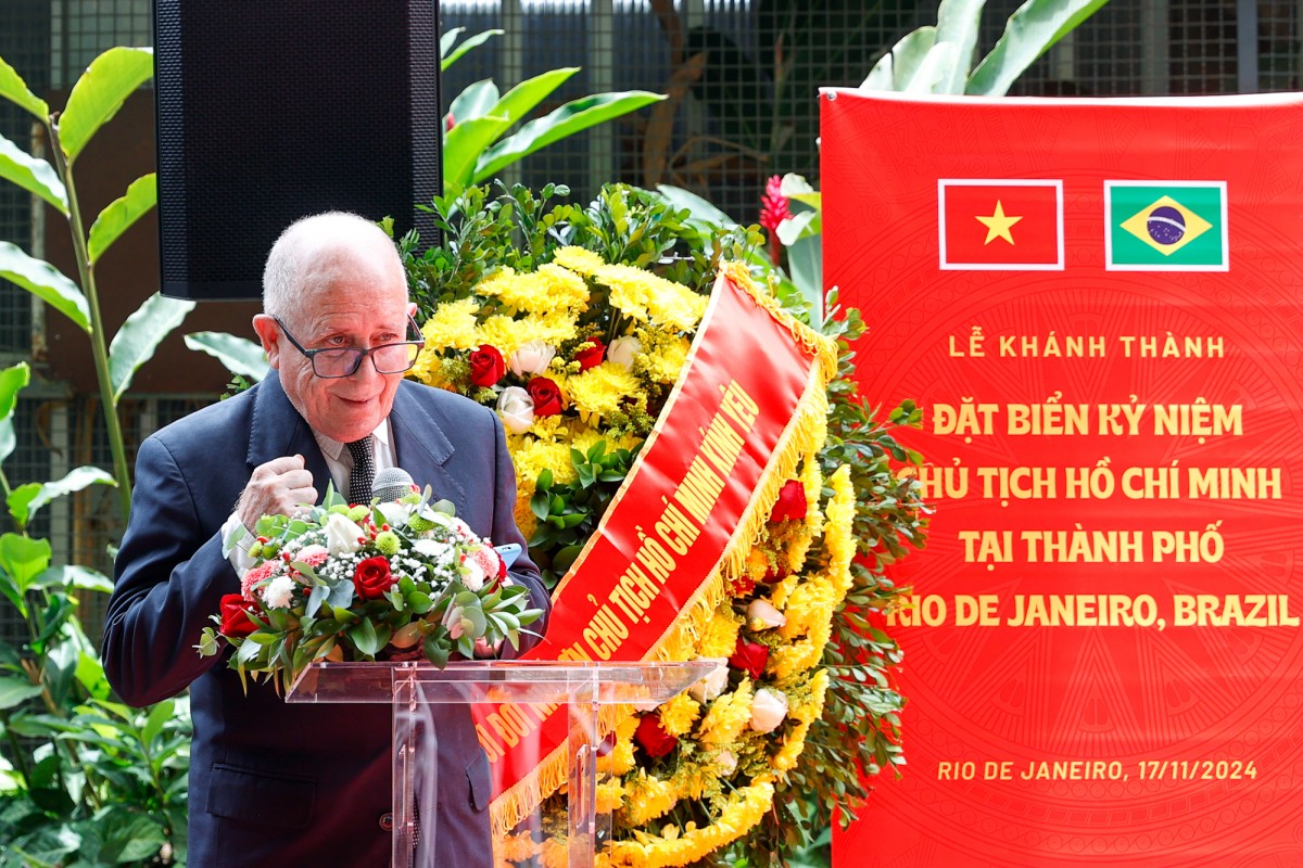 Phiên bản chính thức của 555Win dự lễ gắn biển kỷ niệm tôn vinh Chủ tịch Hồ Chí Minh tại Brazil