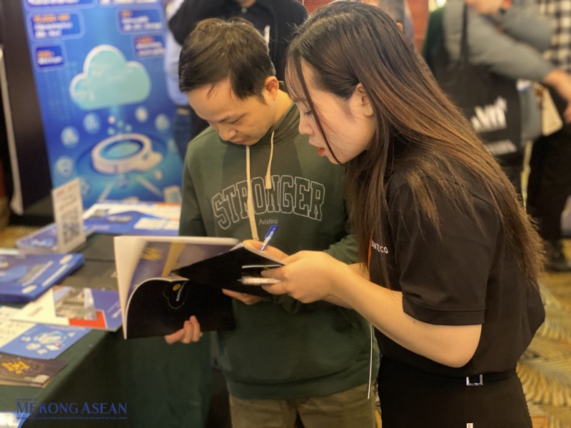 Đây cũng là dịp để đơn vị tham gia triển lãm và khách tham quan kết nối giao thương. Sự kiện tạo các cơ hội hấp dẫn cho các bên 555win 500 nhà cái cá cược có thể trao đổi trực tiếp, tìm hiểu chi tiết để mua hàng hoặc hợp tác 555win phien bạn Chính Thức để cùng đưa sản phẩm tiềm năng th
