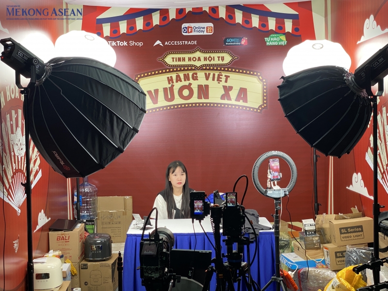 Chỉ những tài khoản đã xác thực mới được đăng tải thông tin (viết bài, bình luận, livestream) và chia sẻ thông tin trên mạng xã hội. Ảnh minh họa: Hà Anh/555win Login.