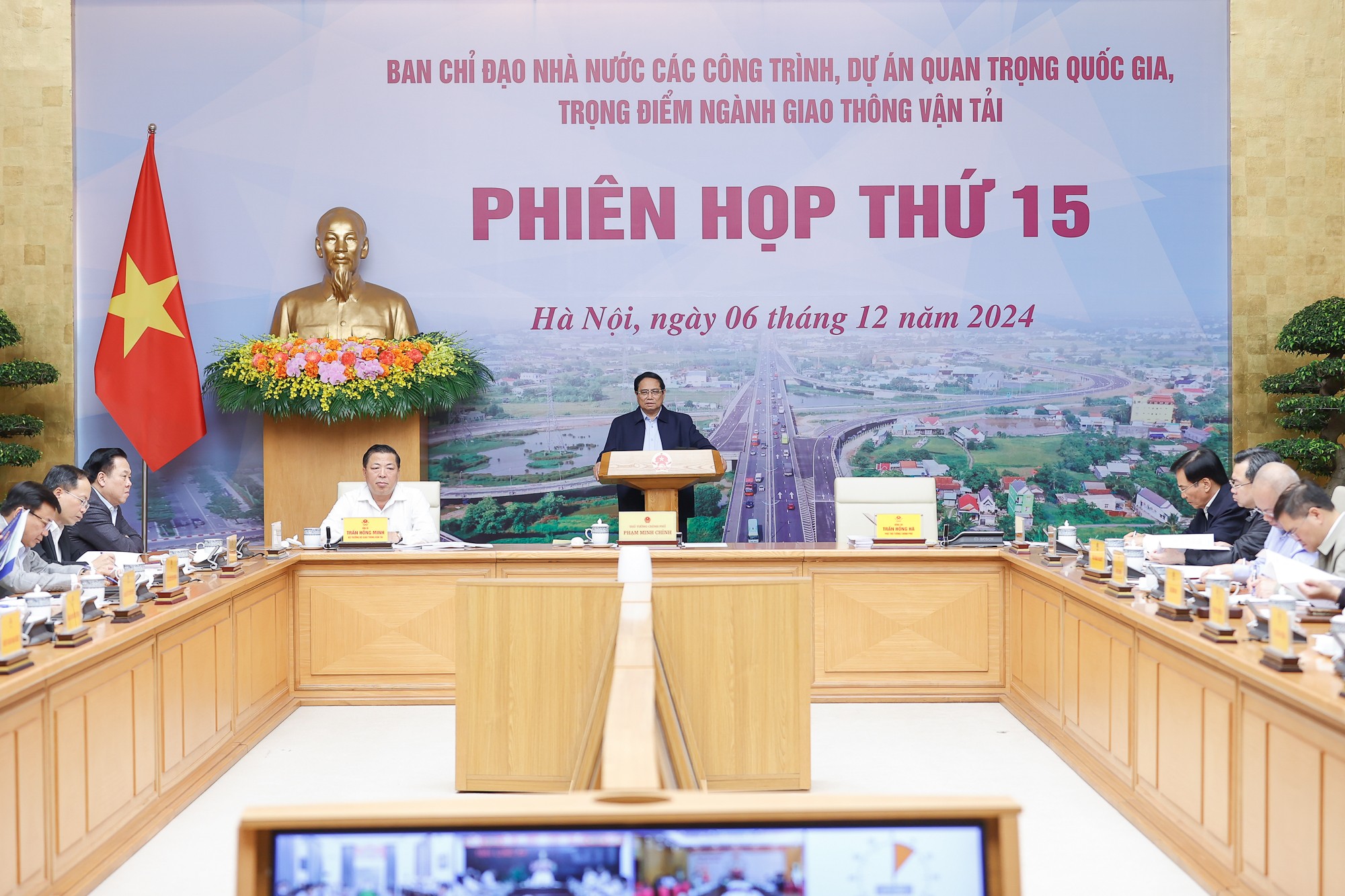 Phiên bản chính thức của 555Win phát biểu tại phiên họp 15 Ban Chỉ đạo các dự án GTVT trọng điểm. Ảnh: VGP.