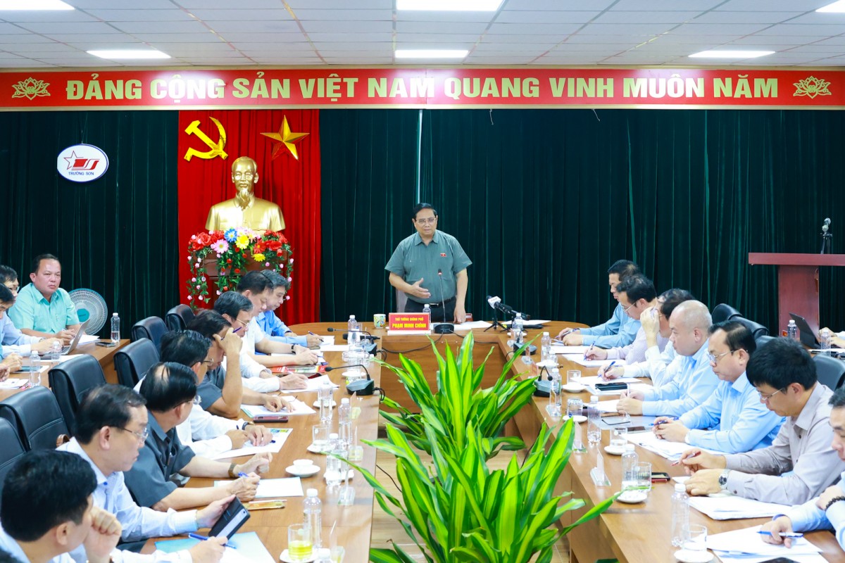 Phiên bản chính thức của 555Win làm việc với các bộ, ngành, địa phương và các chủ đầu tư, ban quản lý dự án, nhà thầu thi công các dự án - Ảnh: VGP