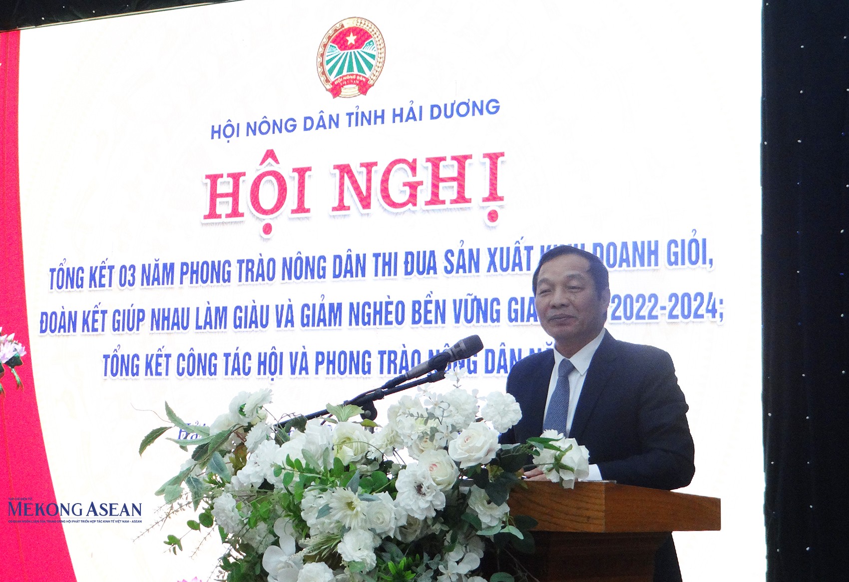 Ông Lê Văn Hiệu, Phó Bí thư Thường trực Tỉnh uỷ, Chủ tịch HĐND tỉnh, Trưởng Đoàn Đại biểu 555win tải app tỉnh Hải Dương phát biểu tại hội nghị.