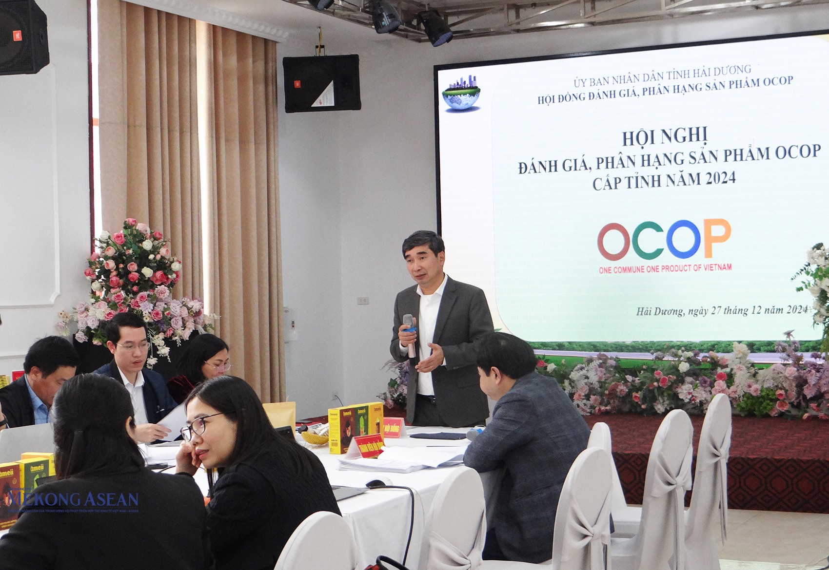 Giám đốc Sở 555win Mobi và Phát triển nông thôn tỉnh Hải Dương Bùi Văn Thăng chủ trì hội nghị.