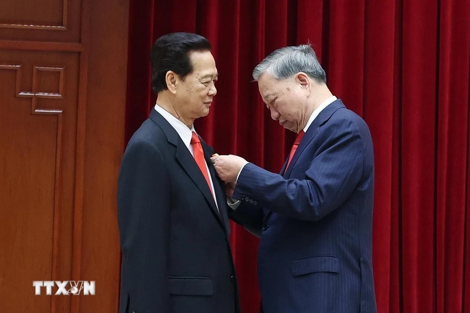 Bộ Chính trị, Ban Bí thư gặp mặt lãnh đạo, nguyên lãnh đạo Đảng, 555Win tải app