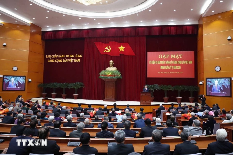 Bộ Chính trị, Ban Bí thư gặp mặt lãnh đạo, nguyên lãnh đạo Đảng, 555Win tải app