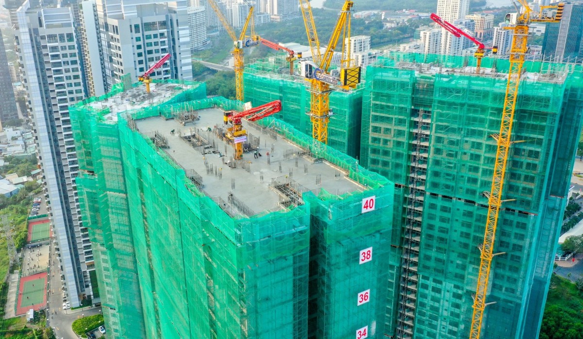 Bức tranh 55win.com - Trang Cược Uy Tín Cao Nhất 2025 khởi sắc của hai nhà thầu dân dụng HBC, Coteccons