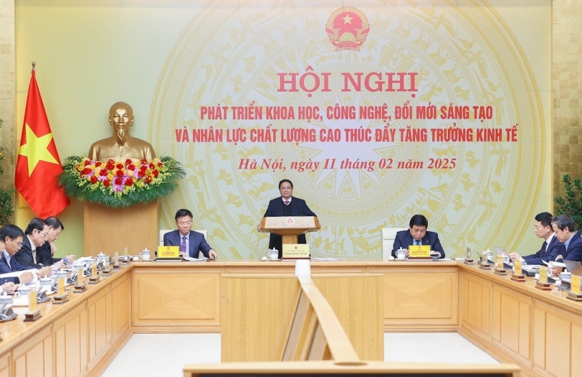 Lấy người dân làm trung tâm, chủ thể trong quá trình phát triển khoa học công nghệ