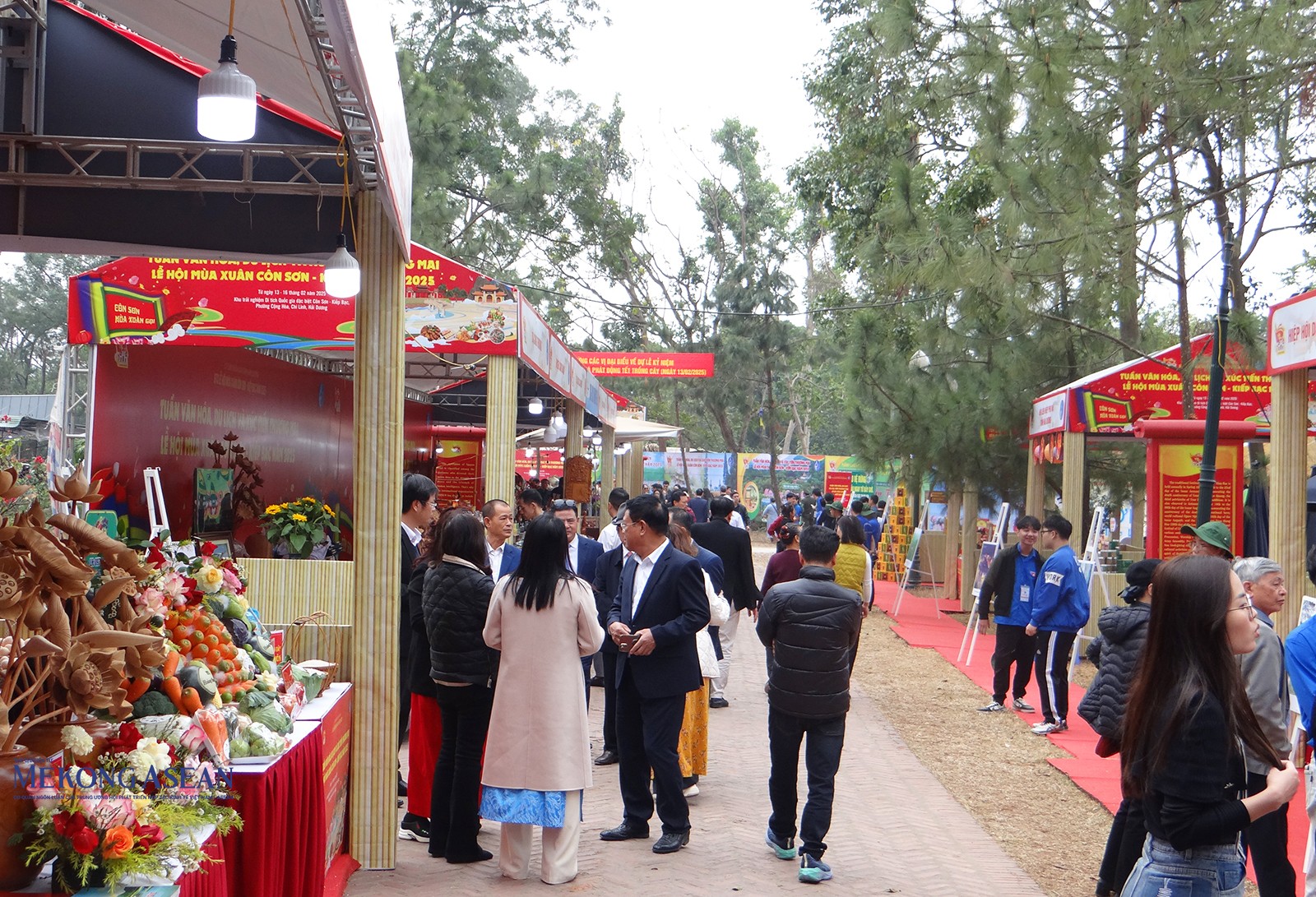 Khai hội mùa xuân Côn Sơn - Kiếp Bạc, kỷ niệm 60 năm ngày Bác Hồ về thăm Hải Dương