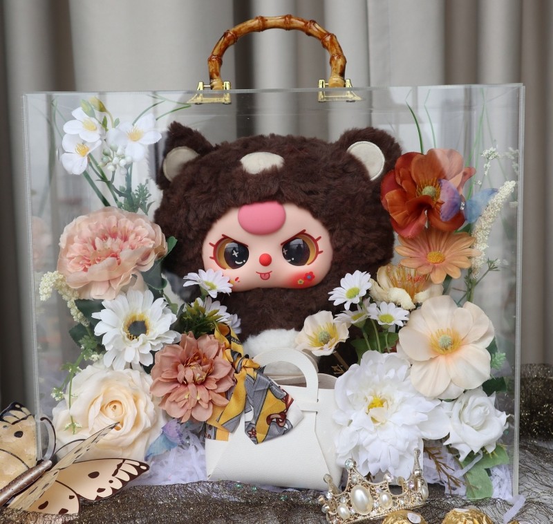 Set hoa kèm Baby Three hút khách dịp Valentine