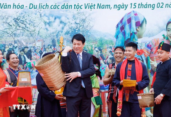Chủ tịch nước dự ngày hội Sắc xuân trên mọi miền Tổ quốc năm 2025