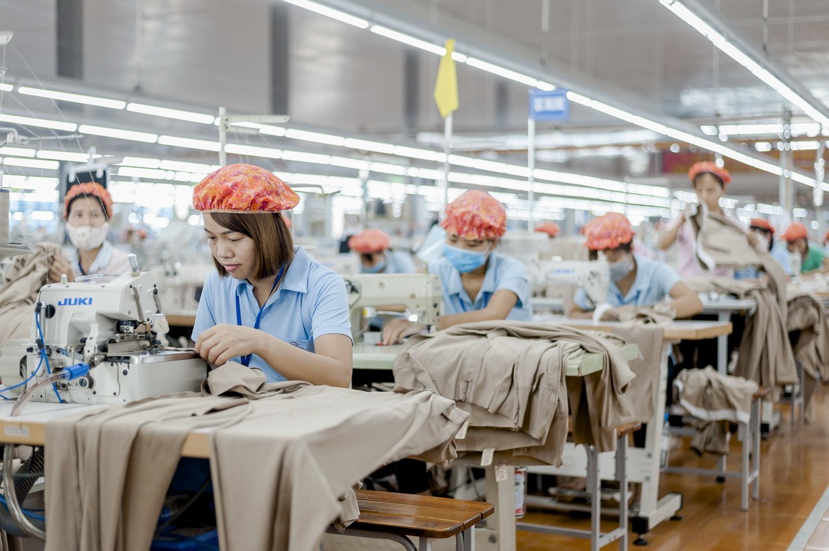 'Sóng cổ tức tiền mặt' lan rộng trong ngành dệt may cuối 2025