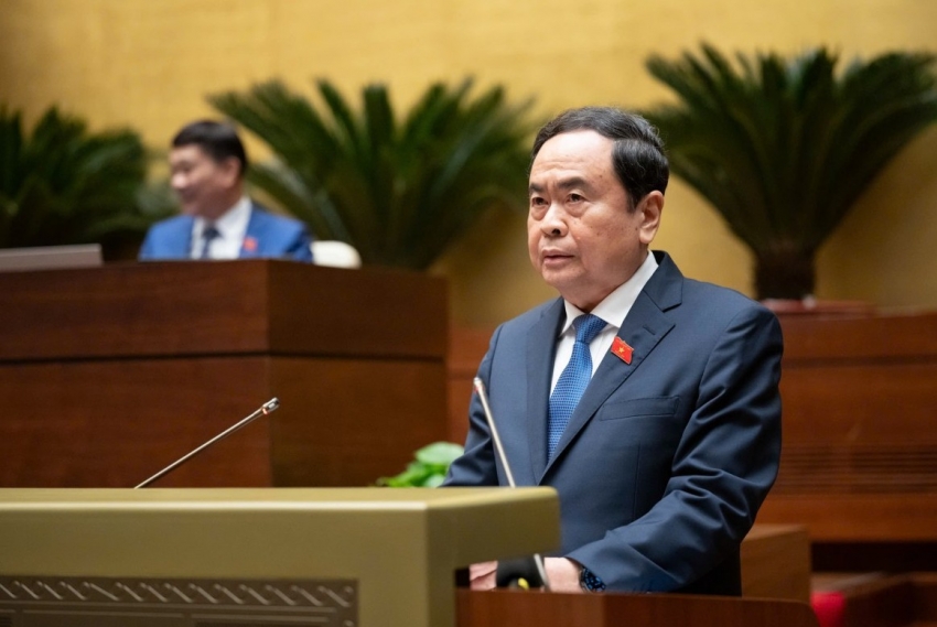 thoi diem lich su trong dai cua dan toc thi phai co nhung quyet dinh dot pha