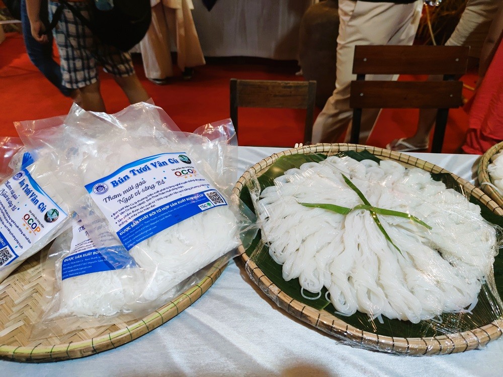 Vinh danh nghề làm bún Vân Cù là Di sản văn hóa phi vật thể quốc gia