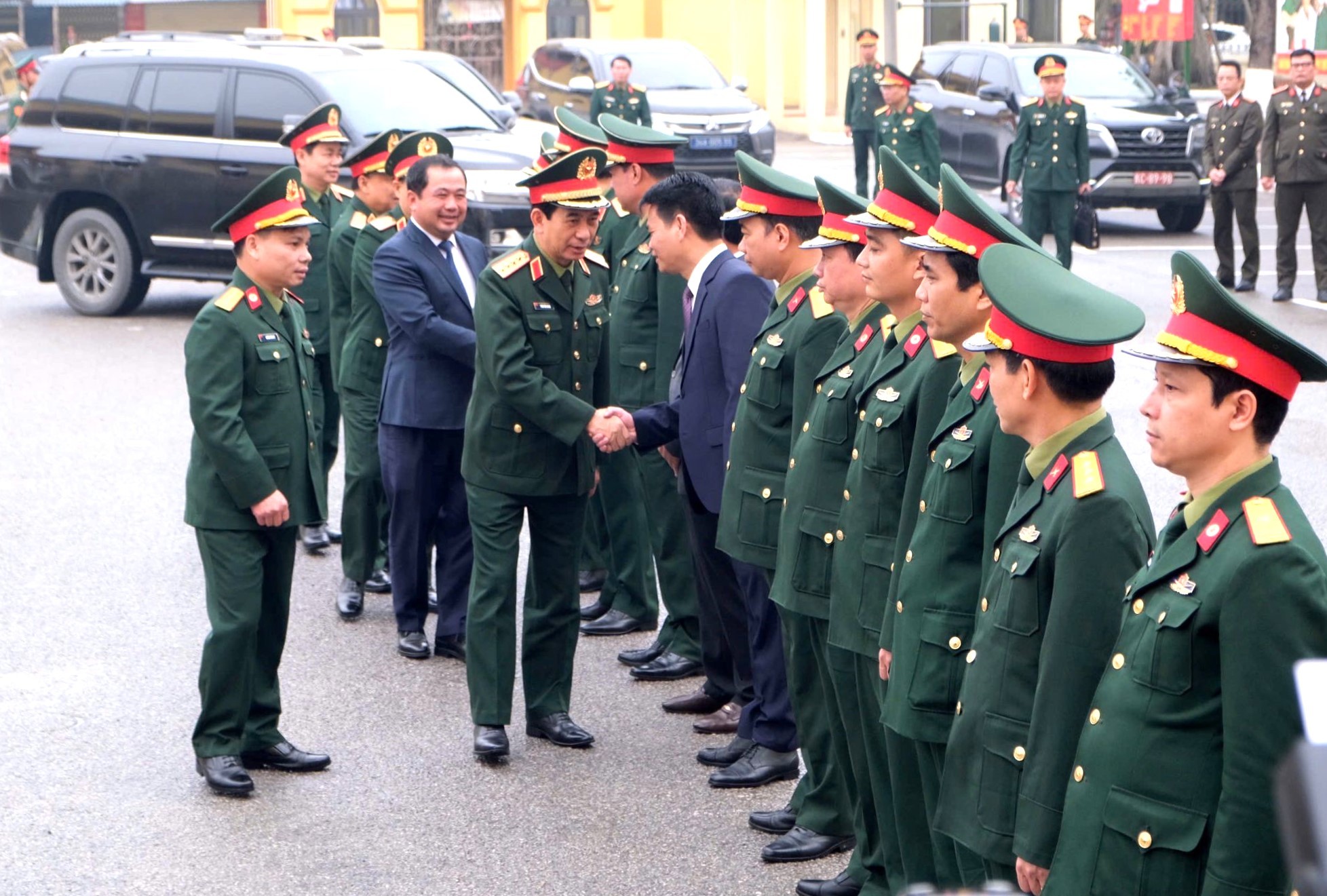 Đại tướng Phan Văn Giang, Ủy viên Bộ Chính trị, Phó Bí thư Quân ủy Trung ương, Bộ trưởng Bộ Quốc phòng đến thăm, làm việc tại Bệnh viện Quân y 7.
