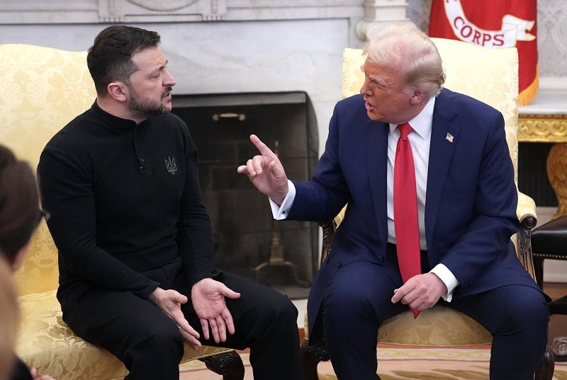 Ông Zelensky và người đồng cấp Mỹ Trump tranh cãi tại Nhà Trắng ngày 28/2. Ảnh: Getty