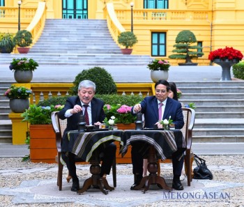 Phiên bản chính thức của 555Win Việt Nam - Kyrgyzstan thăm Nhà sàn Bác Hồ, thưởng thức cà phê phin