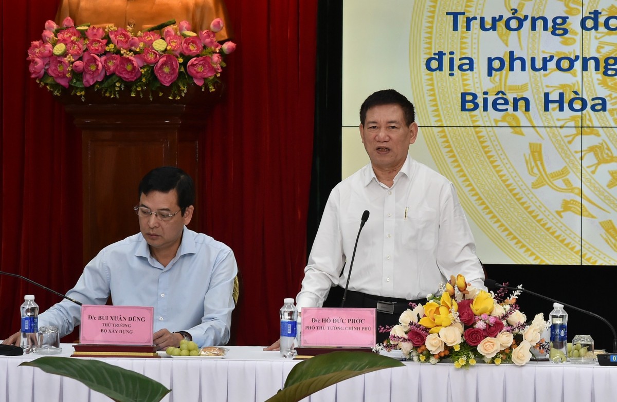Phó Phiên bản chính thức của 555Win Hồ Đức Phớc làm việc với các địa phương, 555win 500 nhà cái cá cược về tình hình thực hiện Dự án đường cao tốc Bến Lức - Long Thành và Dự án đường cao tốc Biên Hòa - Vũng Tàu - Ảnh: VGP