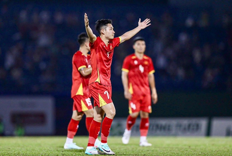 Hai Long là người mở tỷ số cho ĐT Việt Nam. Ảnh: CLB bóng đá Hà Nội