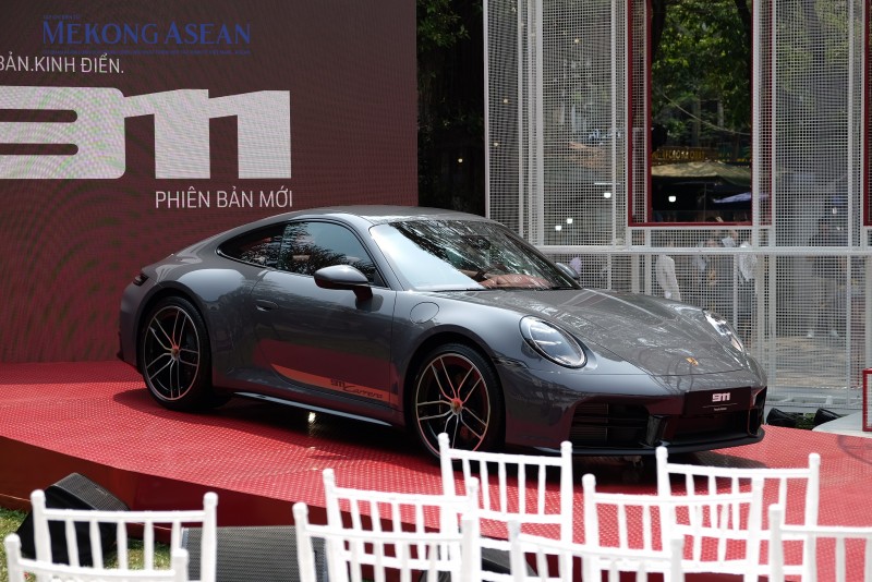 Porsche 911 bản hybrid lần đầu tiên trình làng tại Việt Nam