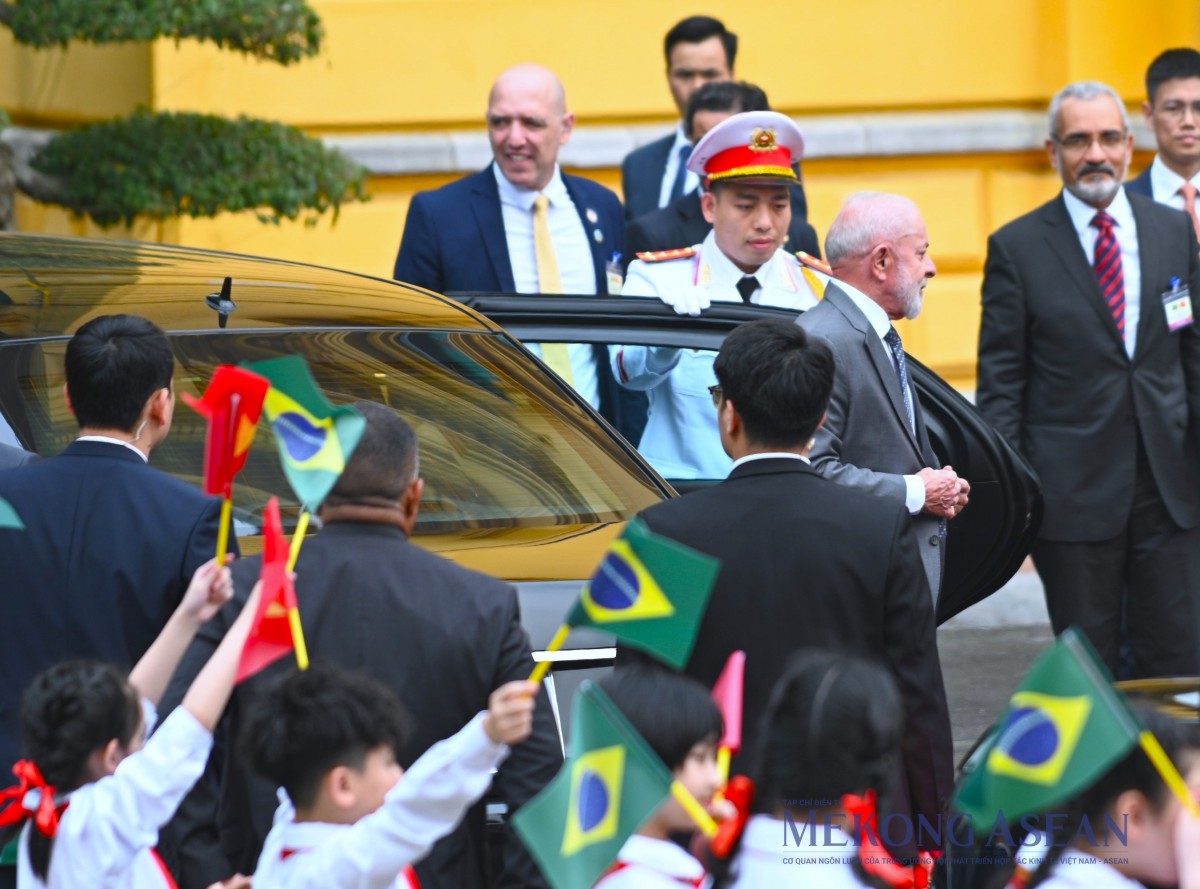 Chủ tịch nước Lương Cường chủ trì lễ đón Tổng thống Brazil