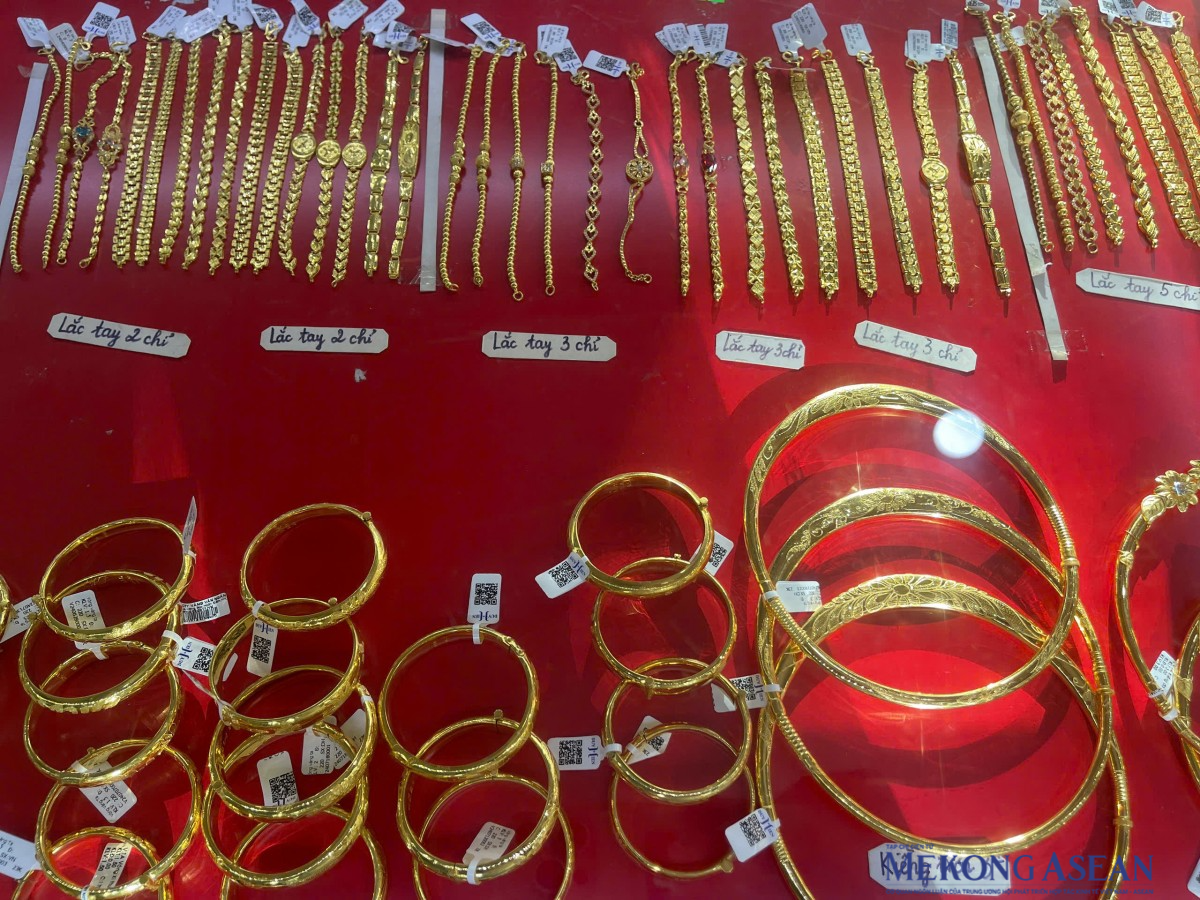 Vàng SJC tiếp tục tăng, nhà đầu tư chốt lãi sau một tuần nắm giữ