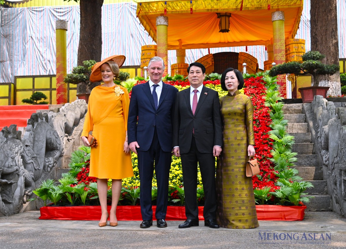 Chủ tịch nước Lương Cường và Nhà vua Bỉ thăm Hoàng thành Thăng Long