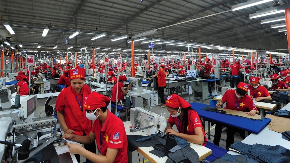 Ngành dệt may thận trọng chờ tín hiệu mới từ mức thuế quan của Mỹ